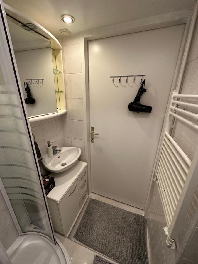 Apartament Cosy & Quiet In 17Th District Wiedeń Zewnętrze zdjęcie